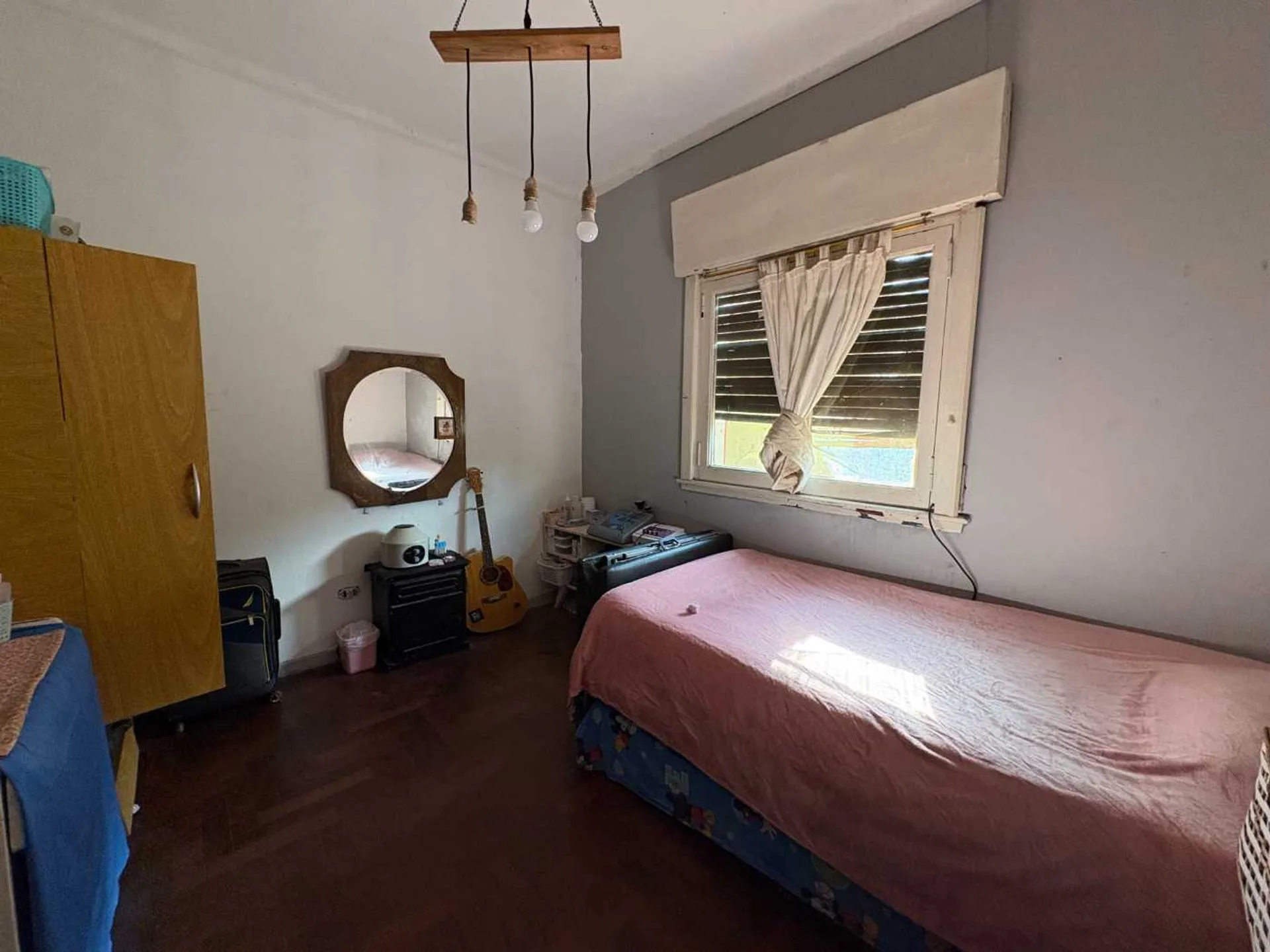 Venta Casa 4 ambientes Hurlingham - Oportunidad foto 5