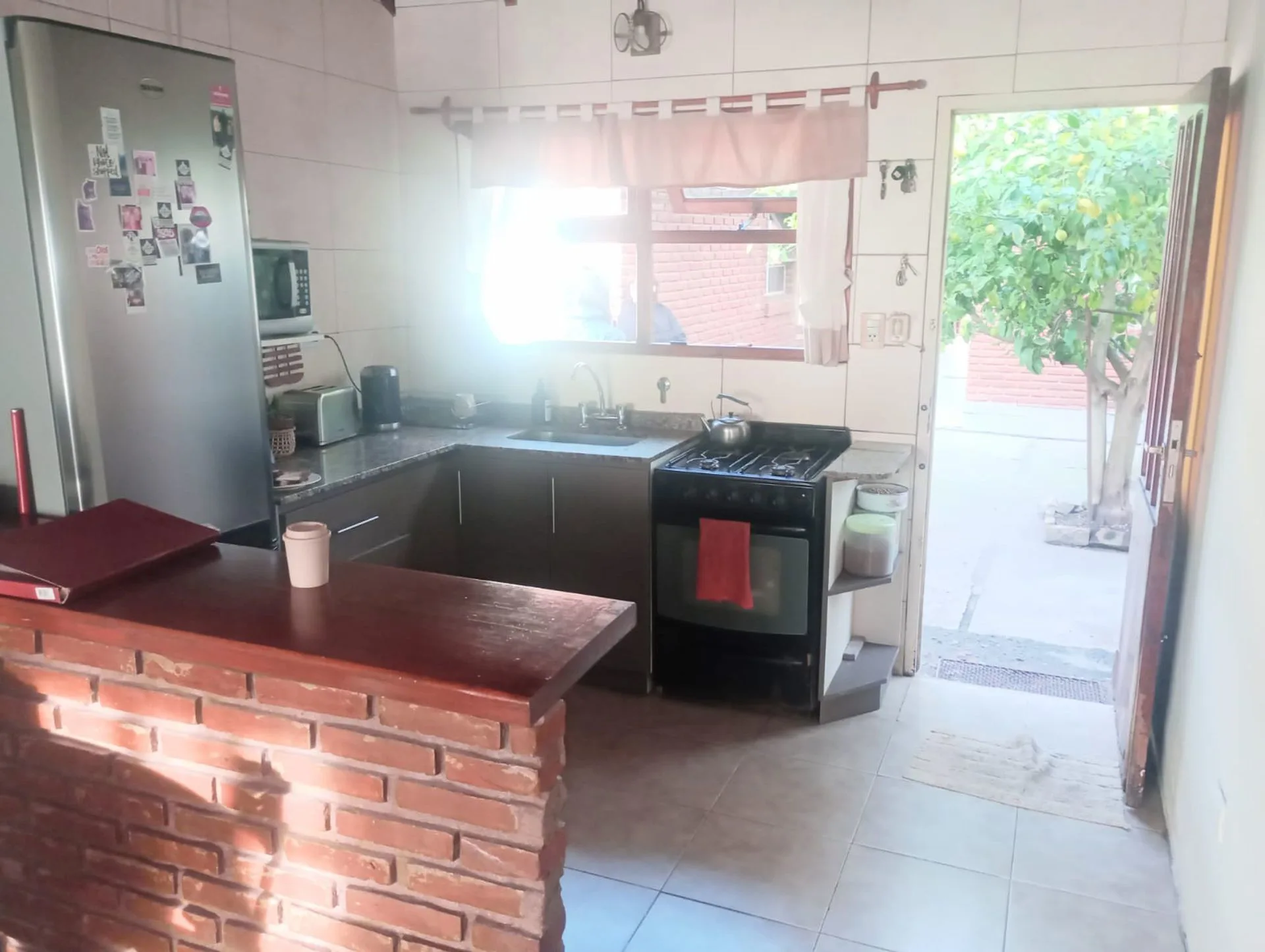 VENTA DE CASA EN BLOCK- 2 CASAS DE 3 AMB. - foto 4