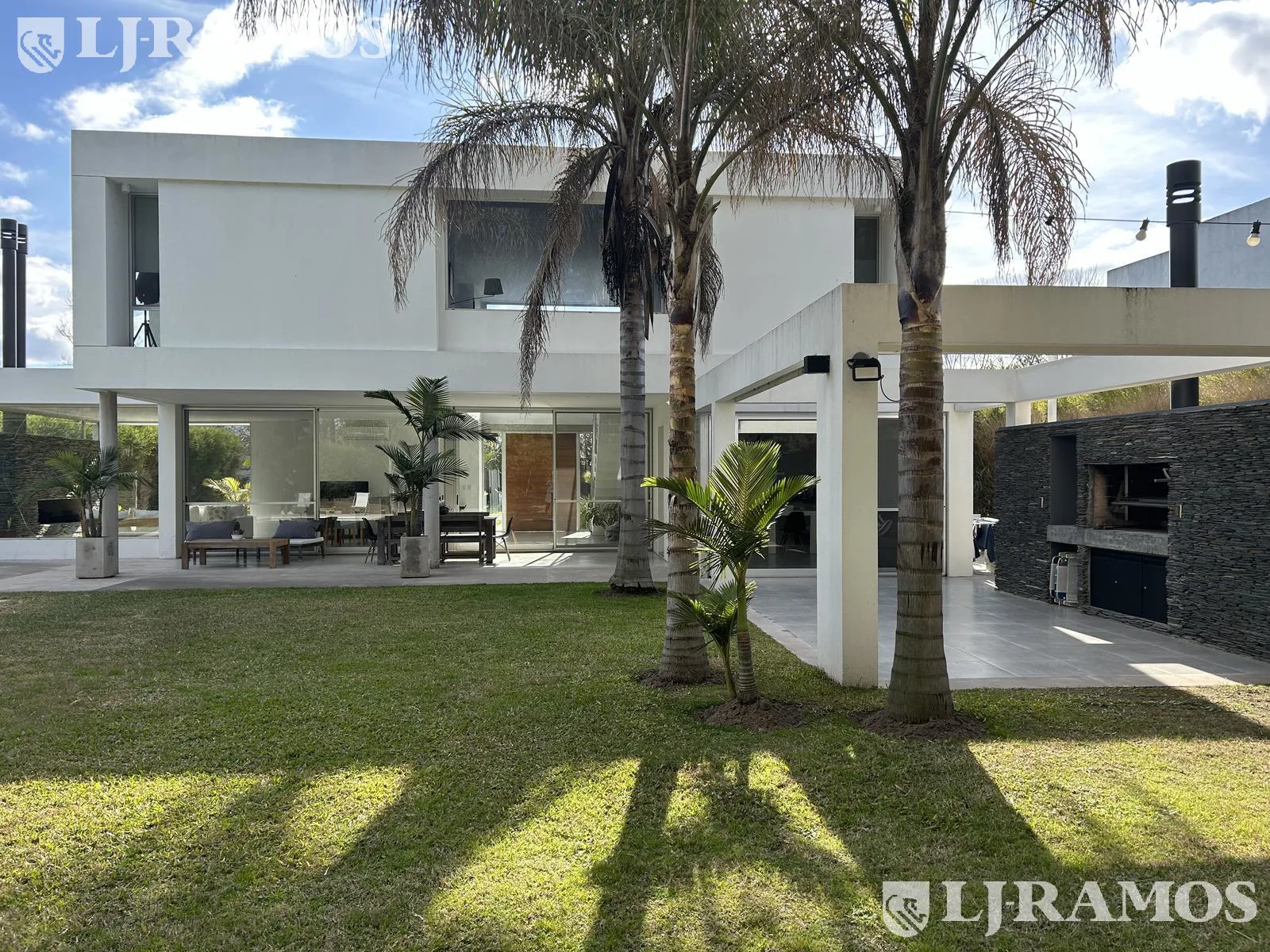 Casa con 3 dormitorios mas dependencia en venta / alquiler  en EL ENCUENTRO. foto 3