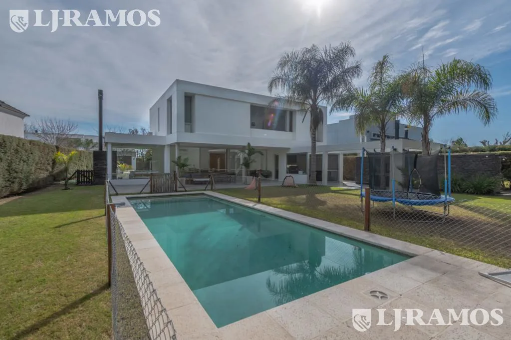 Casa con 3 dormitorios mas dependencia en venta / alquiler  en EL ENCUENTRO. foto 5