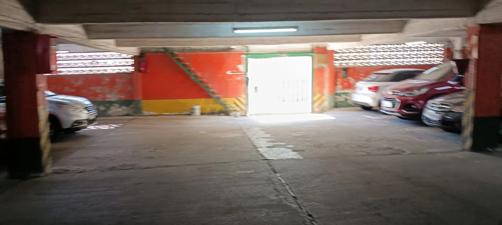 venta cochera fija en avellaneda foto 2