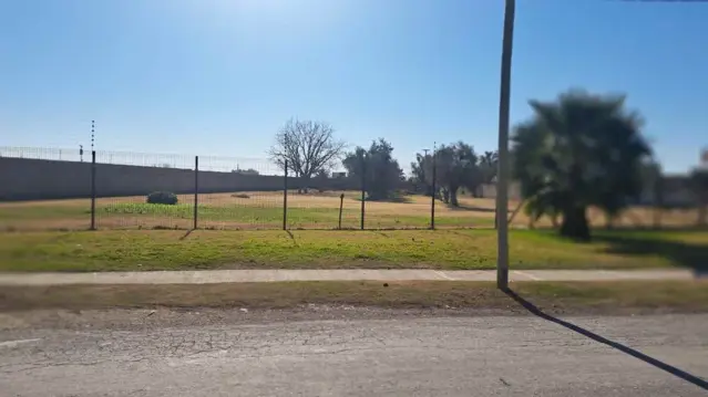 LOTE 2500M2 IDEAL CENTRO COMERCIAL STRIP CENTER