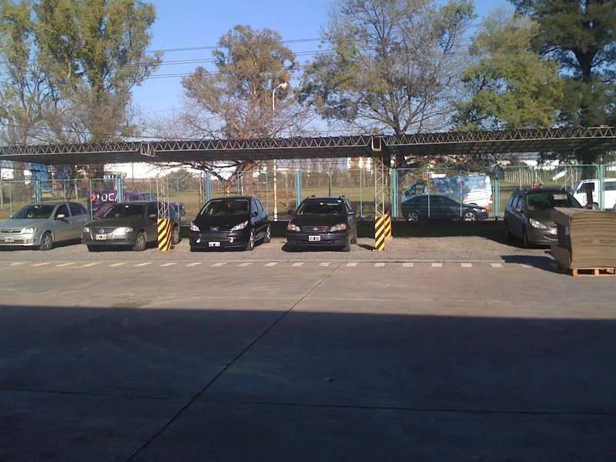 Malvinas Argentinas - Olivos Av. foto 2