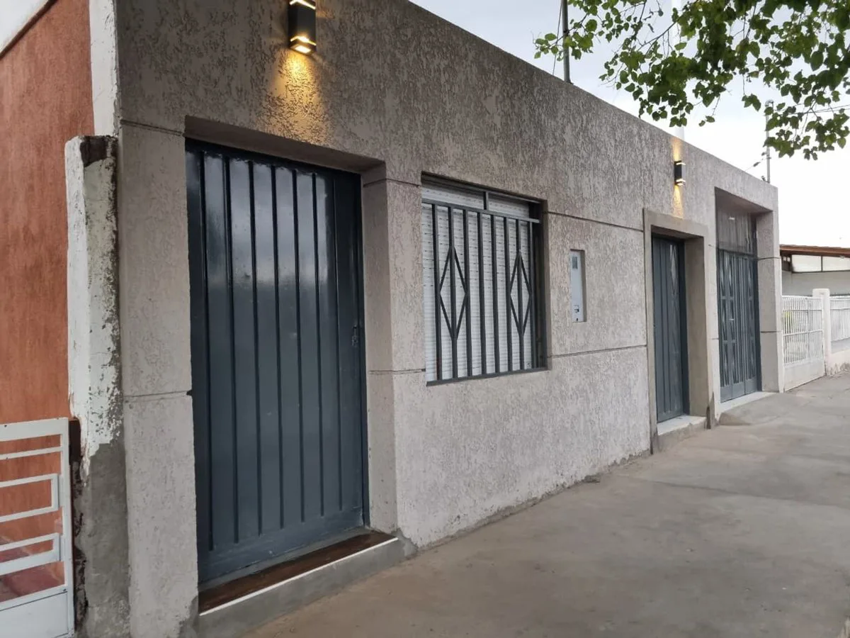 CASA REFACCIONADA. APTA CREDITO. VILLA KRAUSE foto 2