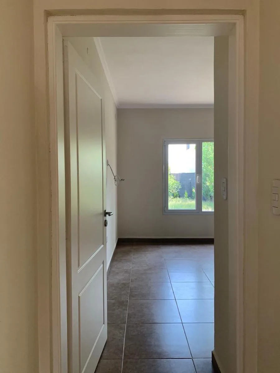 SE VENDE CASA 3 DORMITOR B LAS ROSAS VILLA NUEVA foto 5
