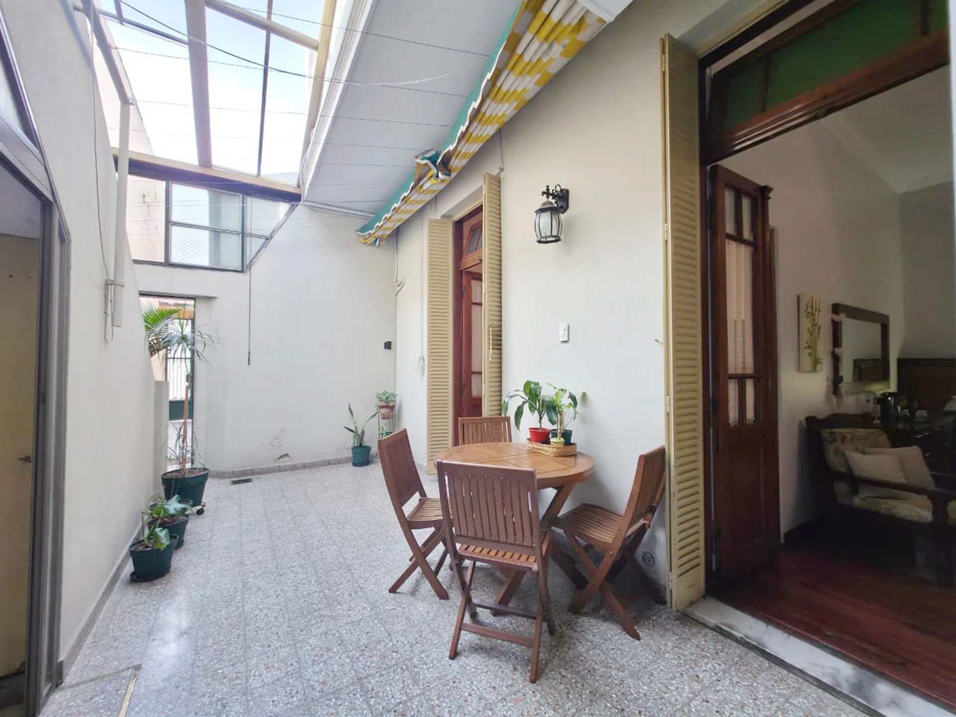 VENTA PH 4 AMBIENTES  PATIO Y TERRAZA APTO CREDITO foto 4