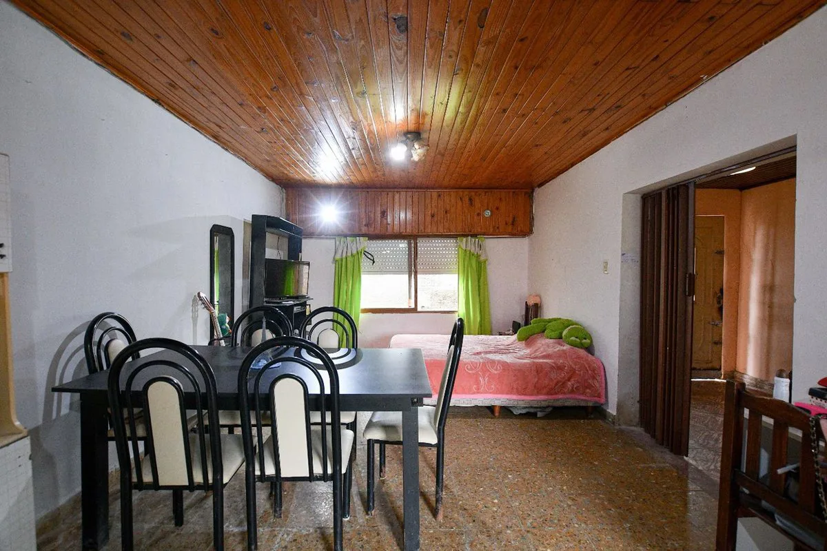 CASA EN VENTA A REFACCIONAR LA PLATA foto 4