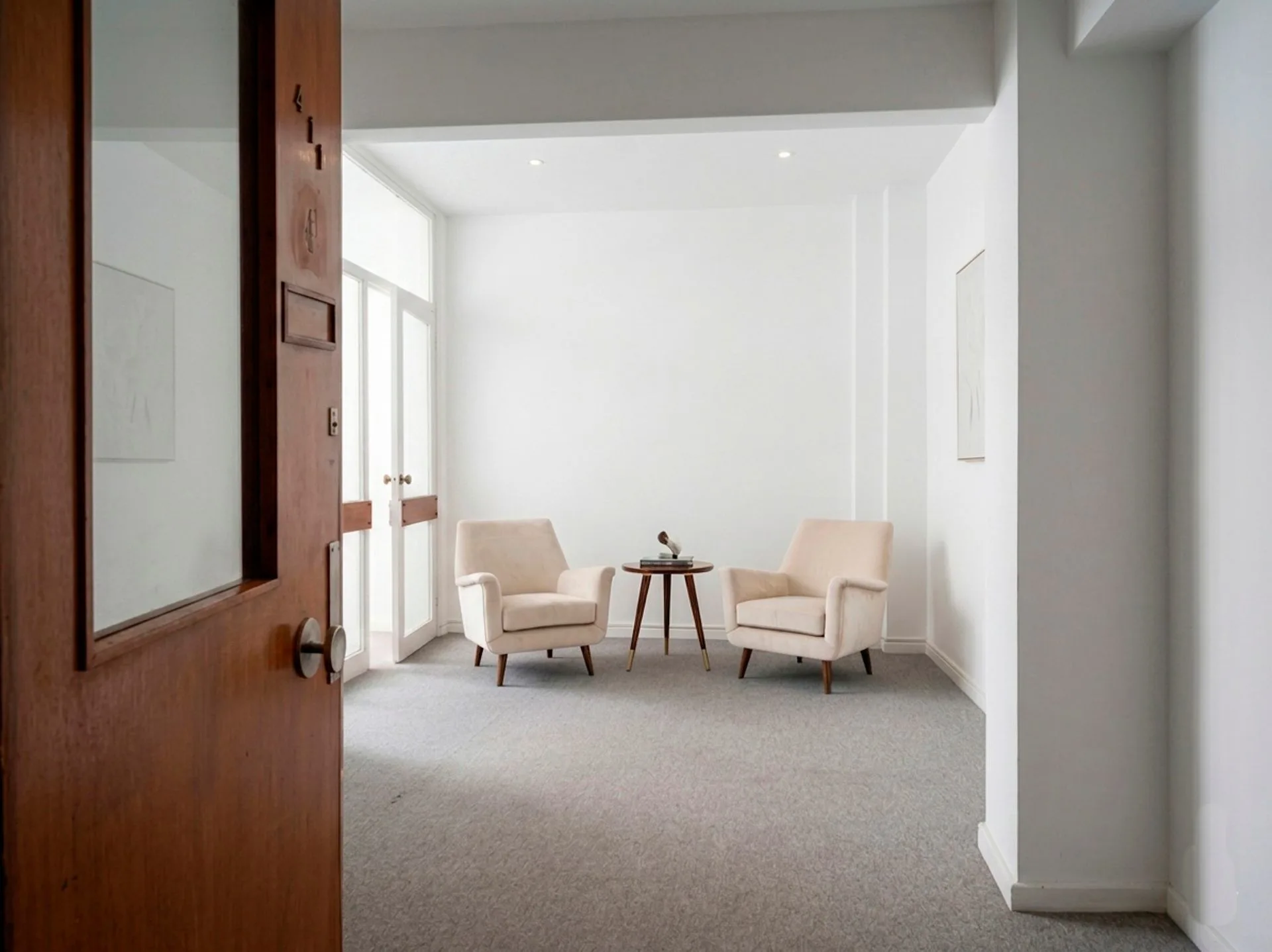 VENTA EXCLUSIVA OFICINA EN TRIBUNALES 26 M² foto 2
