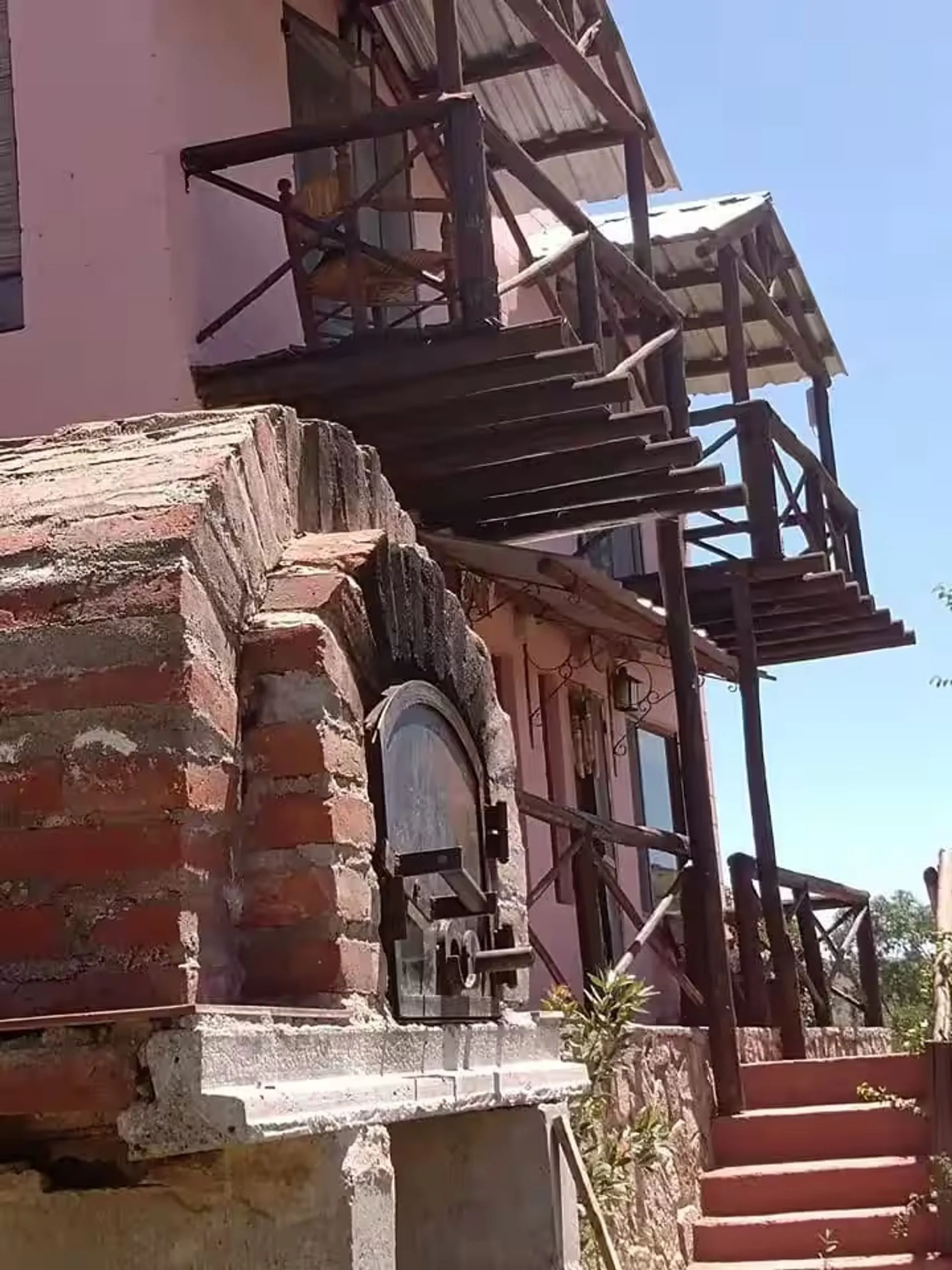 VENTA COMPLEJO CON 2 CABAÑAS EN RÍO GRANDE S.L. foto 3