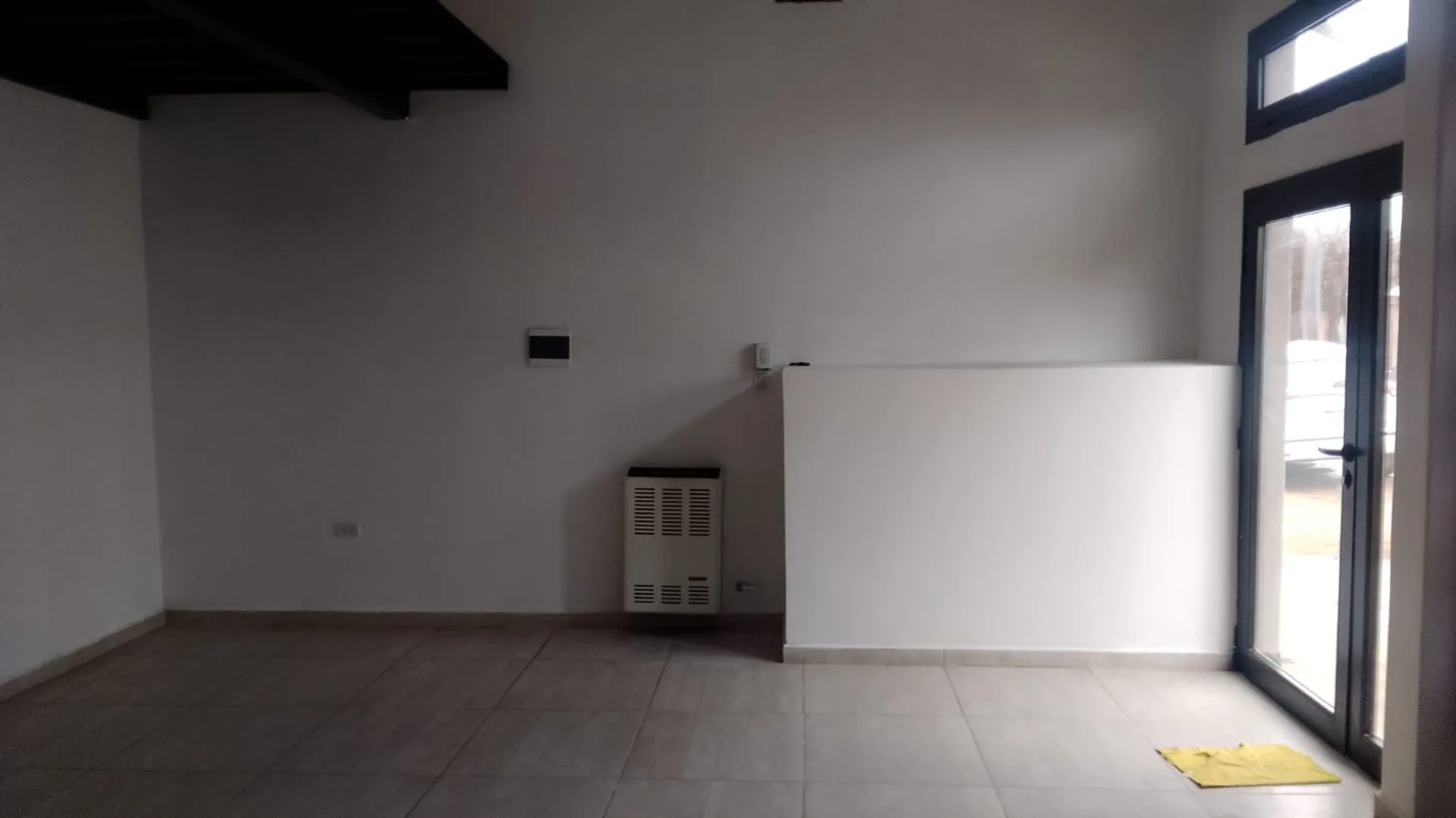 SALON COMERCIAL PLOTTIER foto 2