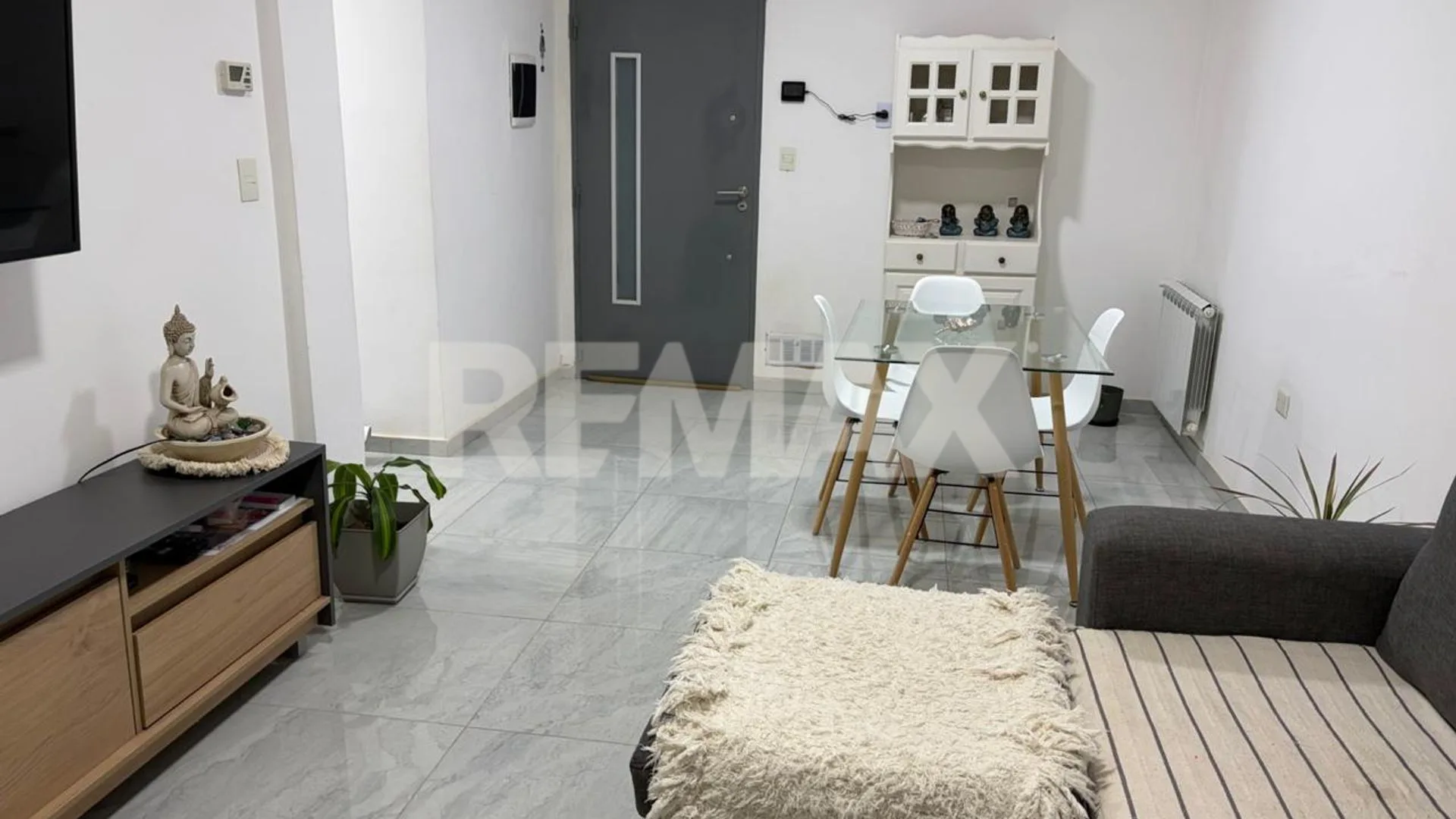 Venta Departamento  con cochera Cipolletti foto 3
