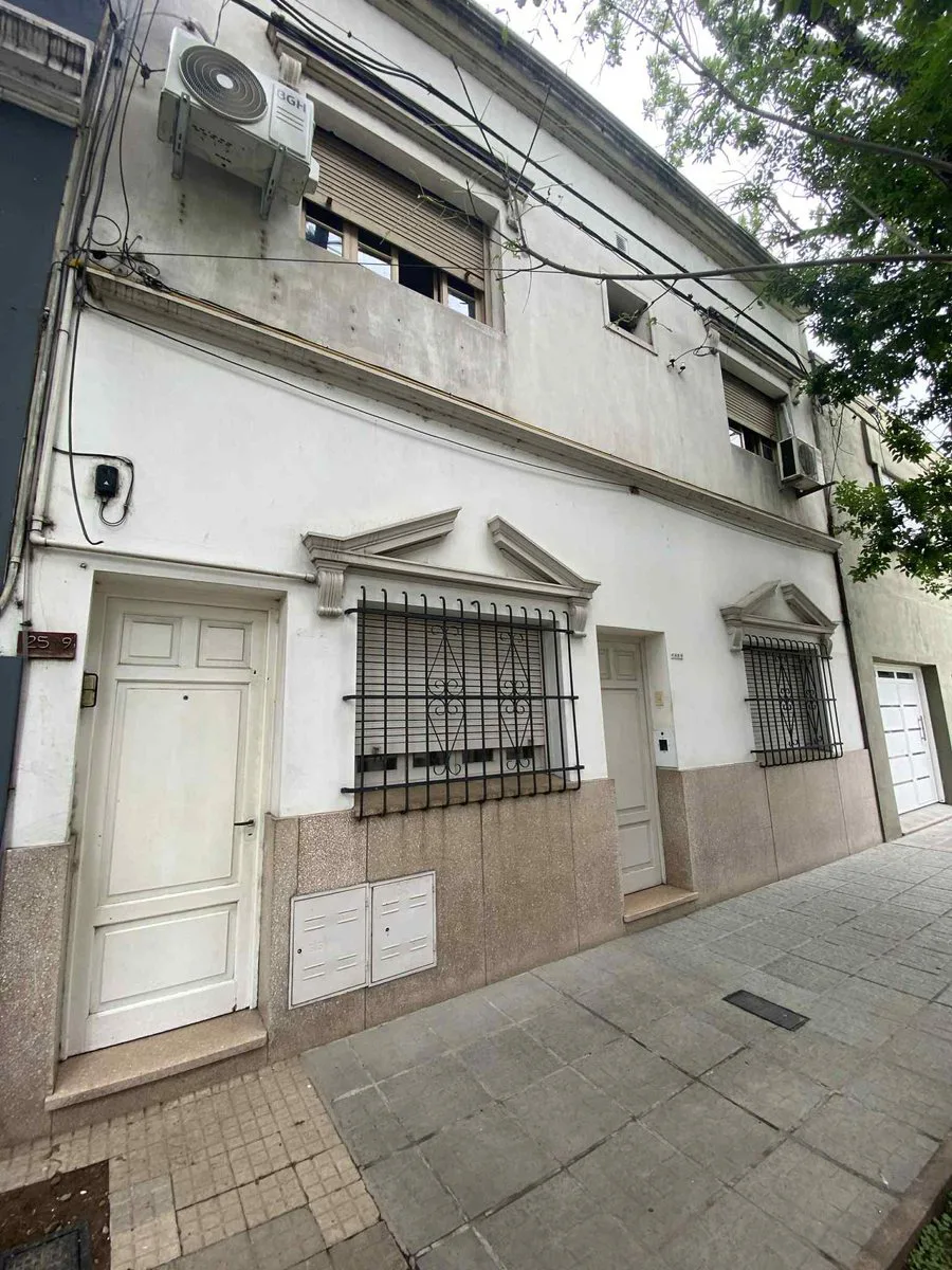 Planta Alta con patio a mts de Boulevard foto 3