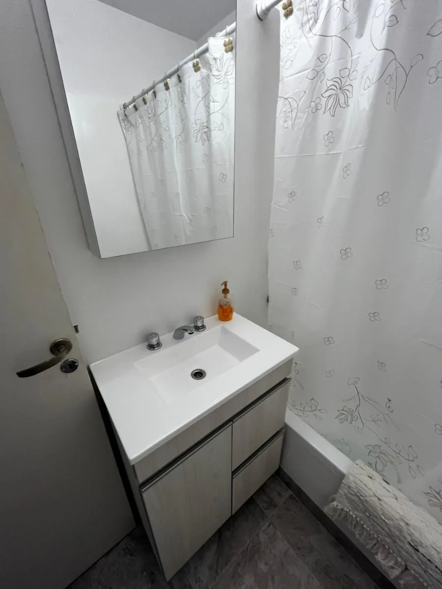 1-bedroom apartment in San Nicolás – photo 10 of 12