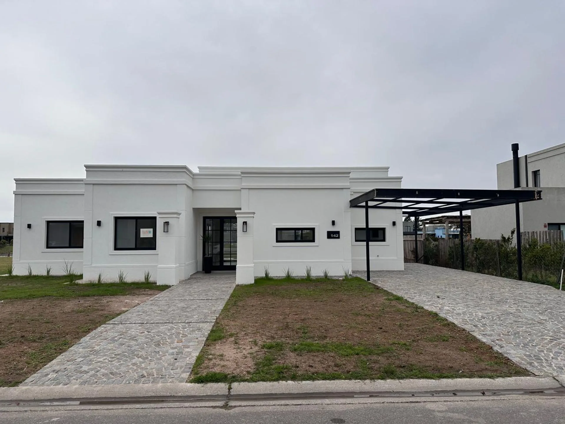 VENTA CASA 5 AMB AL AGUA ESTILO FRANCES MODERNO foto 5