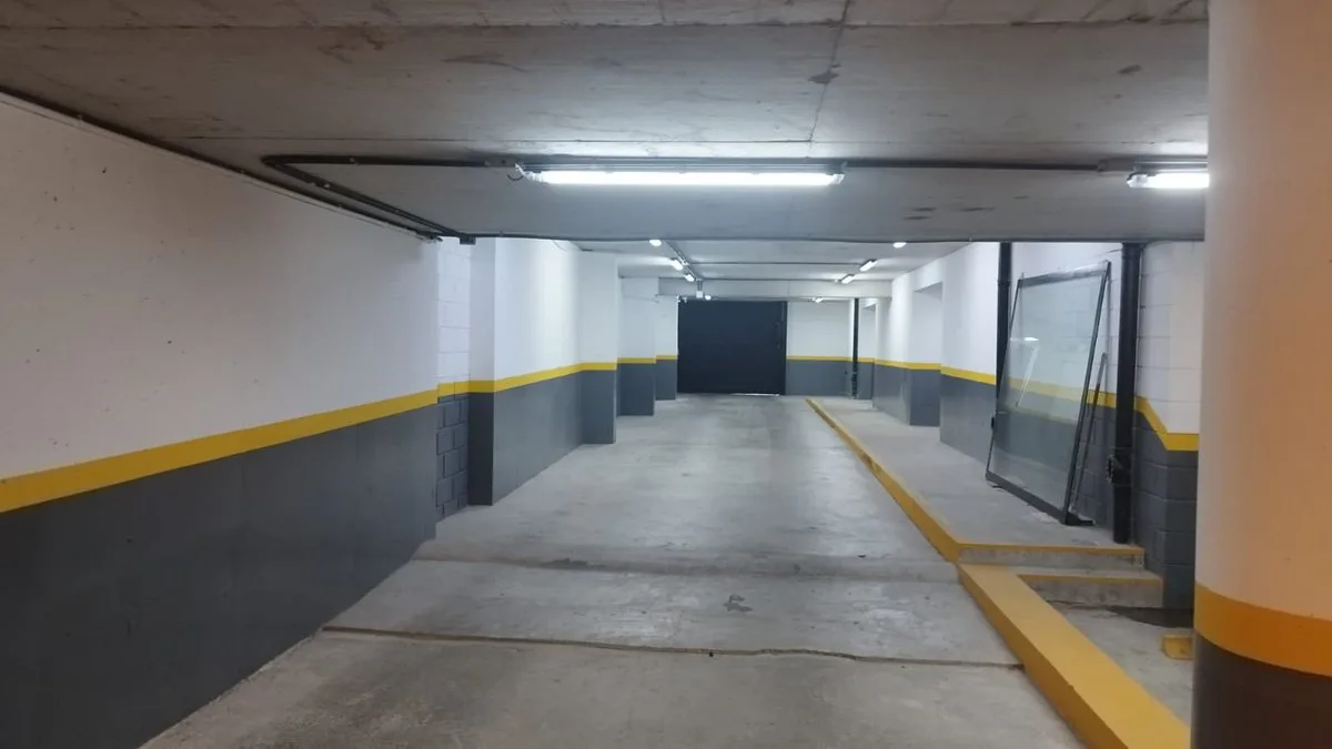 Cochera en Venta - Almagro - Edificio de categoria foto 3