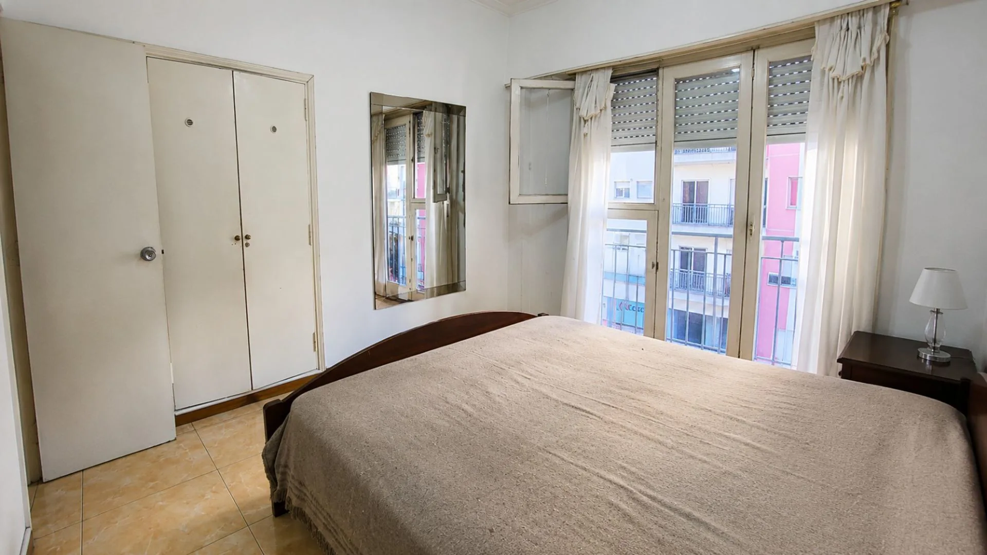 VENTA - Departamento 2 ambientes - Centro foto 4