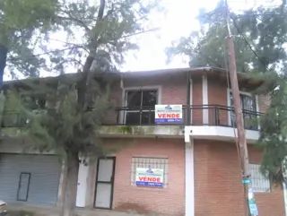 Departamento de dos ambiente  amplios EN PASO DEL REY foto 1