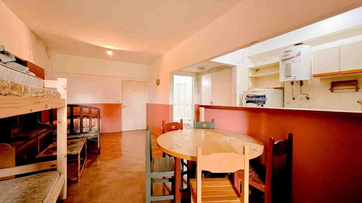 VENTA MONOAMBIENTE BALCON ACANTILADOS VISTA AL MAR foto 4