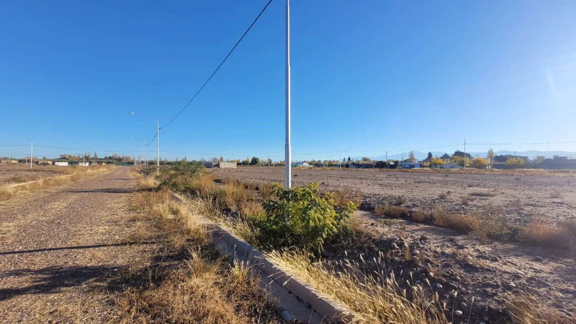 TERRENO B° AGUA Y ENERGIA, RUSSELL, MAIPU foto 4
