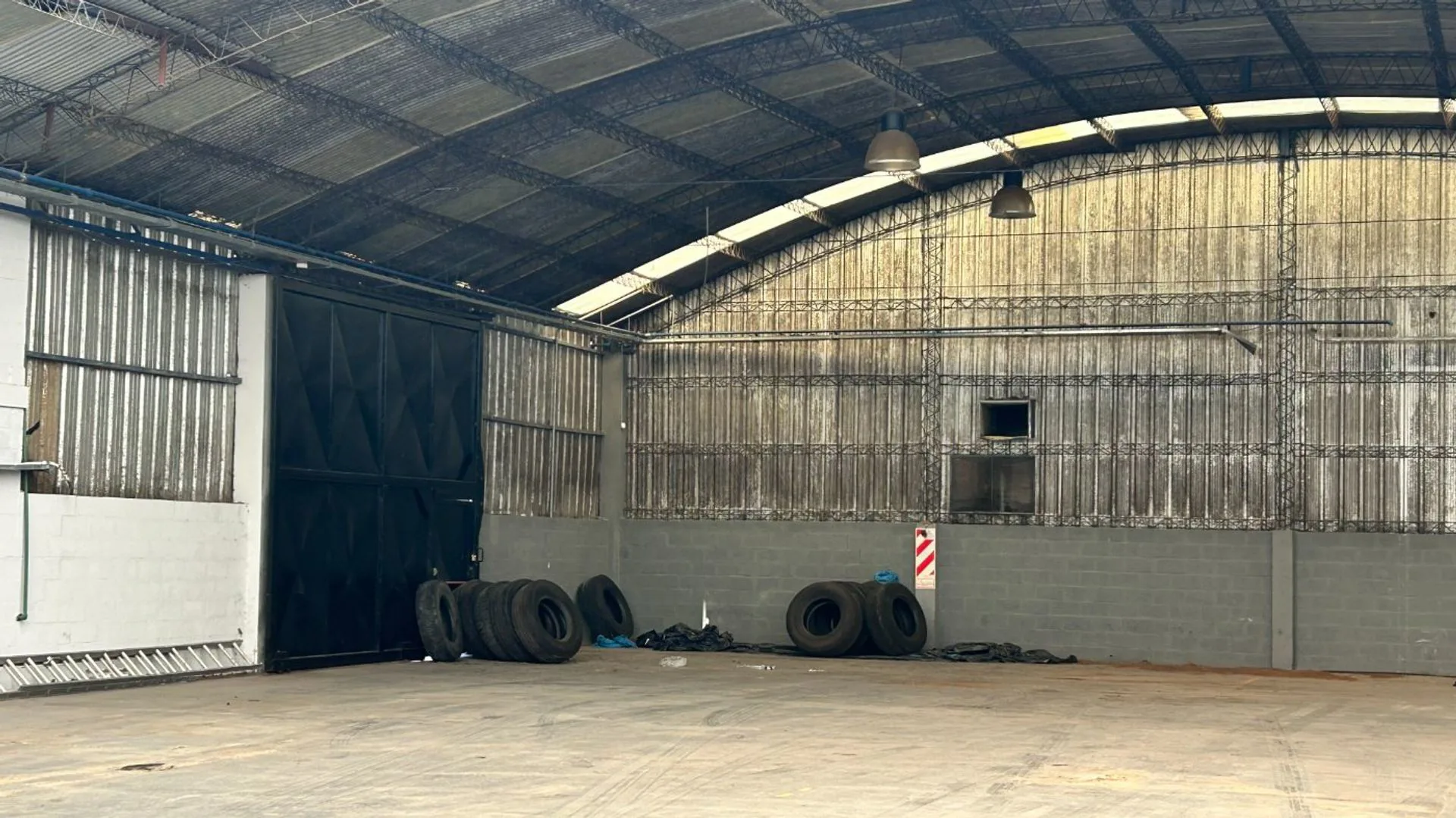 DEPÓSITO, GALPÓN, VENTA PARQ  INDUSTRIAL BURZACO foto 4