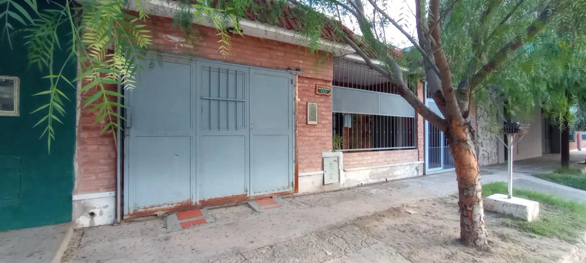 CASA EN CALLE ESTRADA BARRIO RECONQISTA foto 2