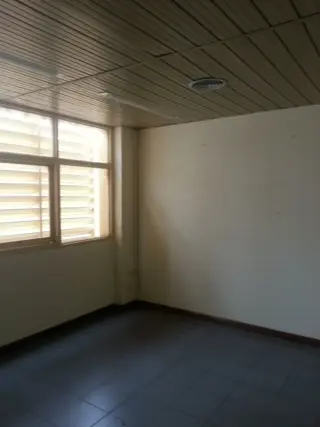 Planta 310m2  en piso de edificio muy céntrico-12 Oficinas, 3 baños, aire acondicionado  central-Salon-ALQUILER Y VENTA foto 4