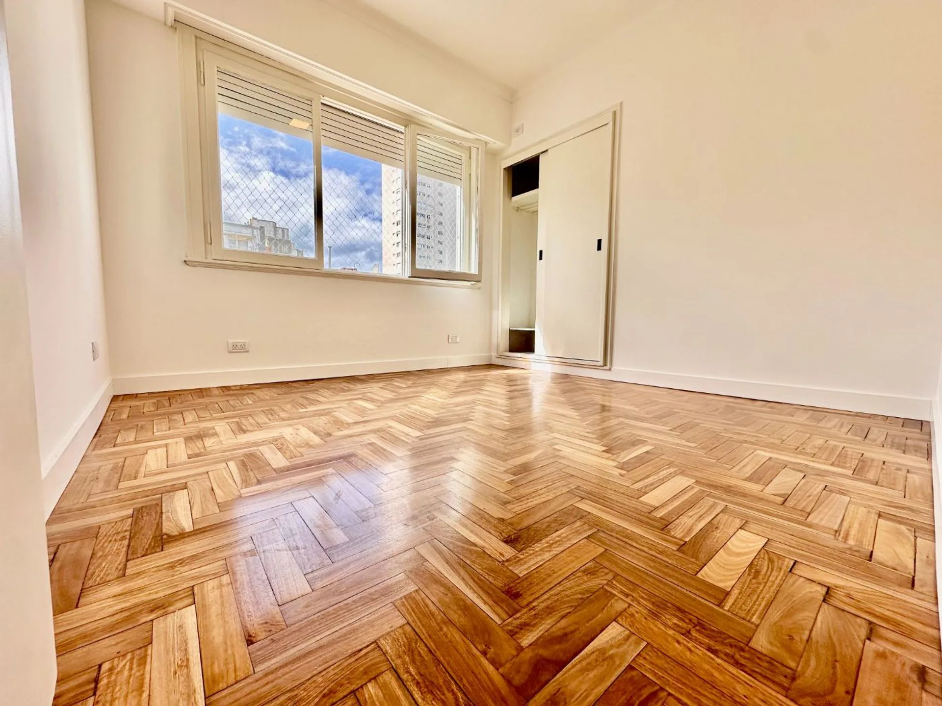 VENTA DPTO. 2 AMB. LATERAL RECICLADO ALDREY foto 4