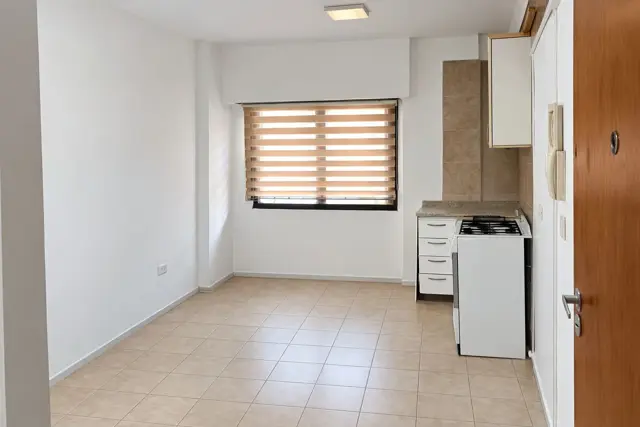 Alquiler Depto 2 amb con Patio - Stos Lugares