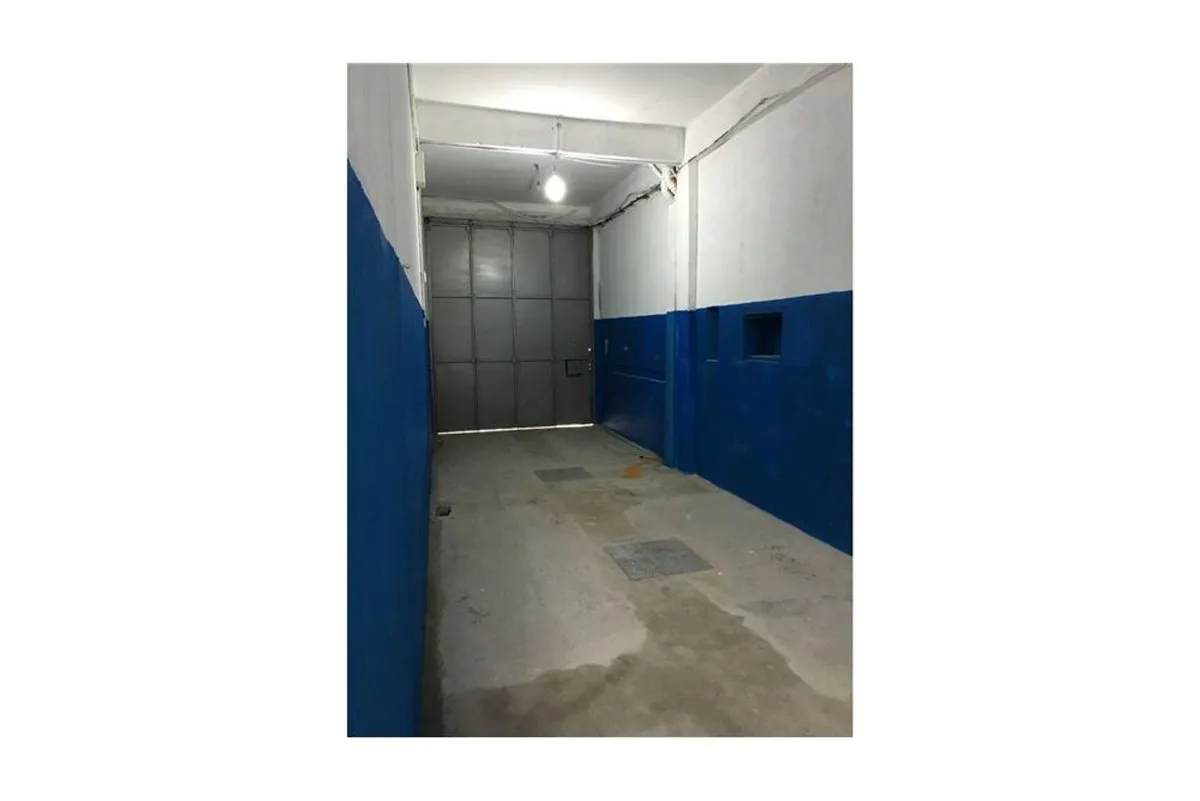 VENTA GALPÓN 220m²  LIBRE SIN COLUMNAS LANUS ESTE foto 3