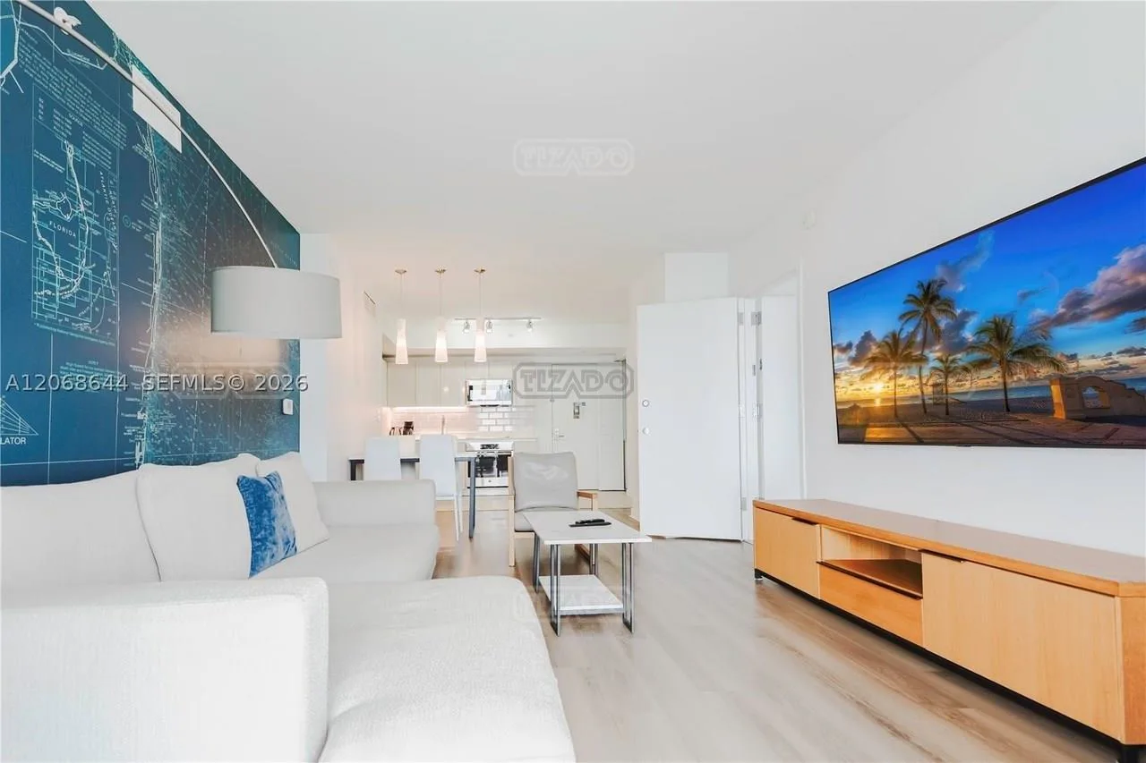 2602 E Hallandale Beach Blvd #R1905 2600 foto 2
