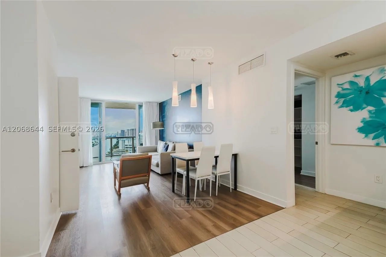 2602 E Hallandale Beach Blvd #R1905 2600 foto 3