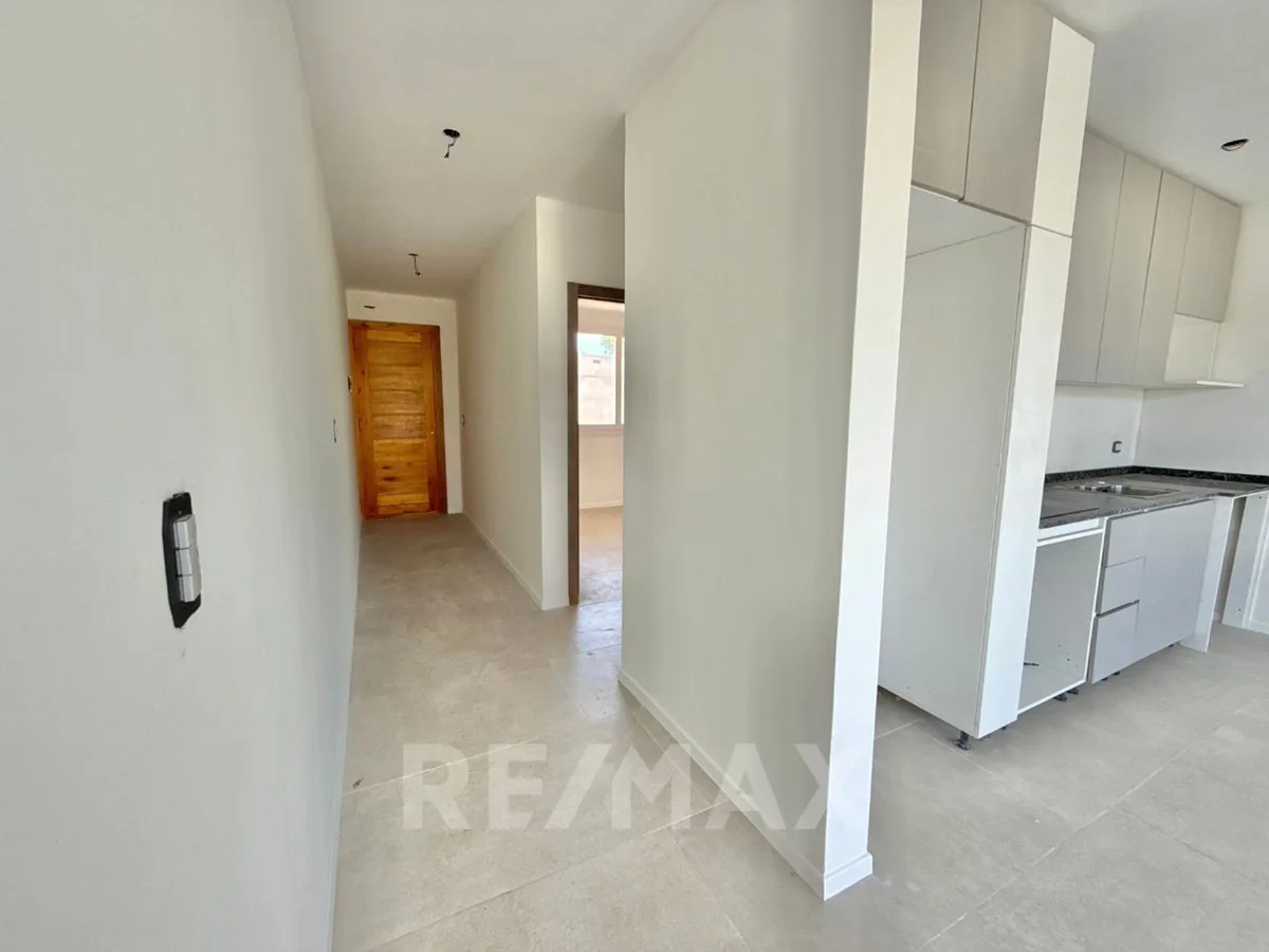 VENTA DPTO 2AMB JARDIN A ESTRENAR SARAVI VILLAGE foto 2