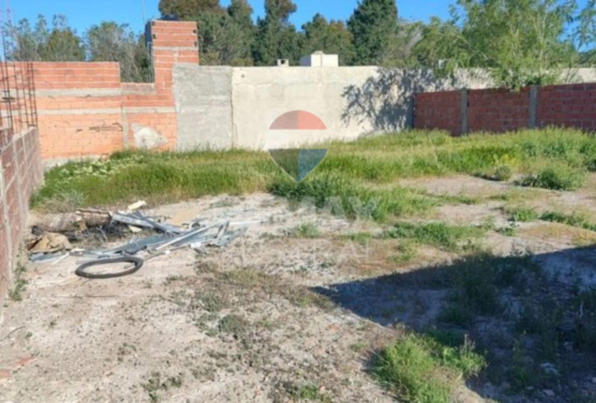 TERRENO EN LOS 3 PINOS CON PLATEA DE 100MTS2 foto 2