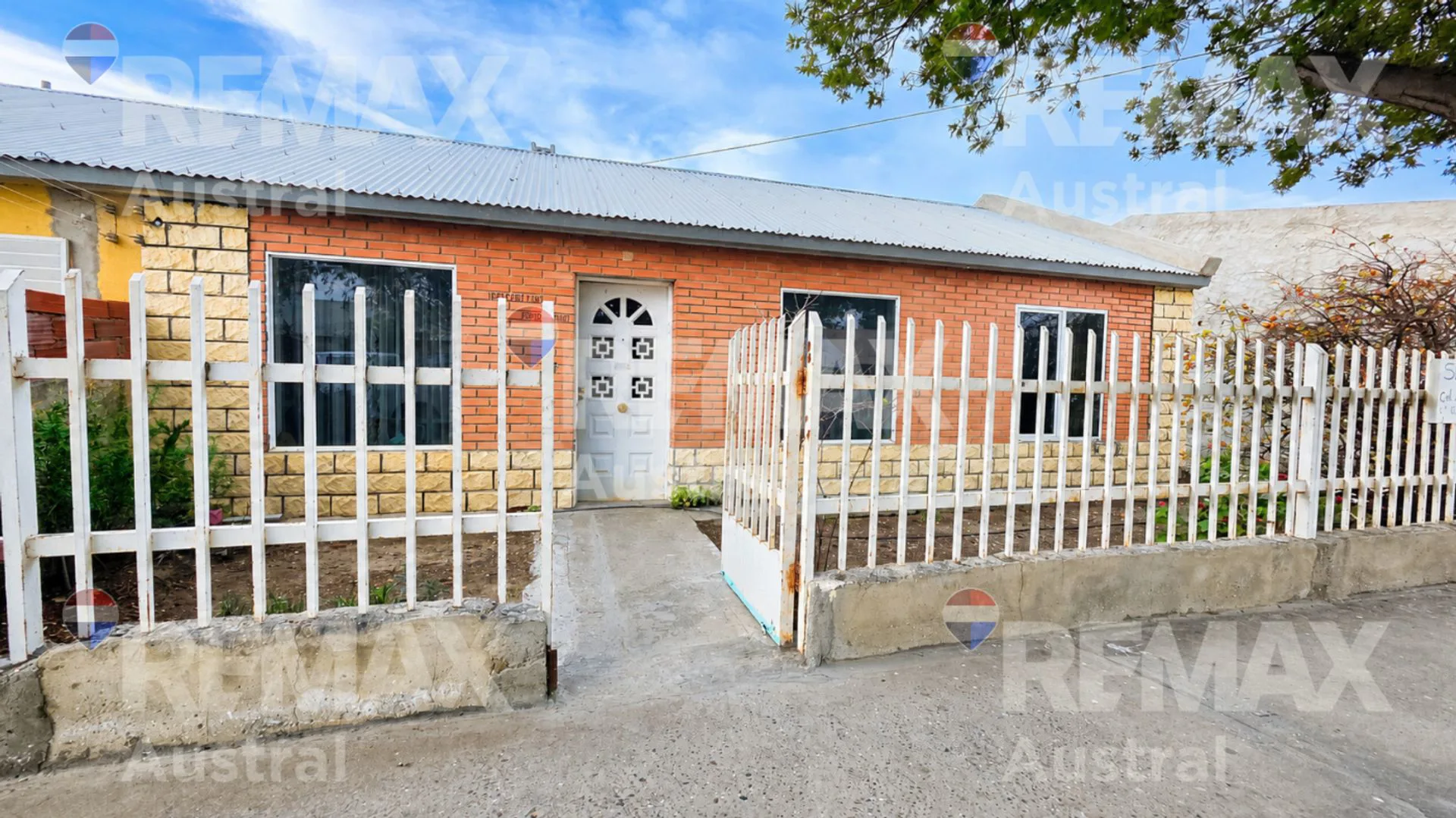 CASA DE 3 DORMITORIOS EN VENTA EN RADA TILLY
