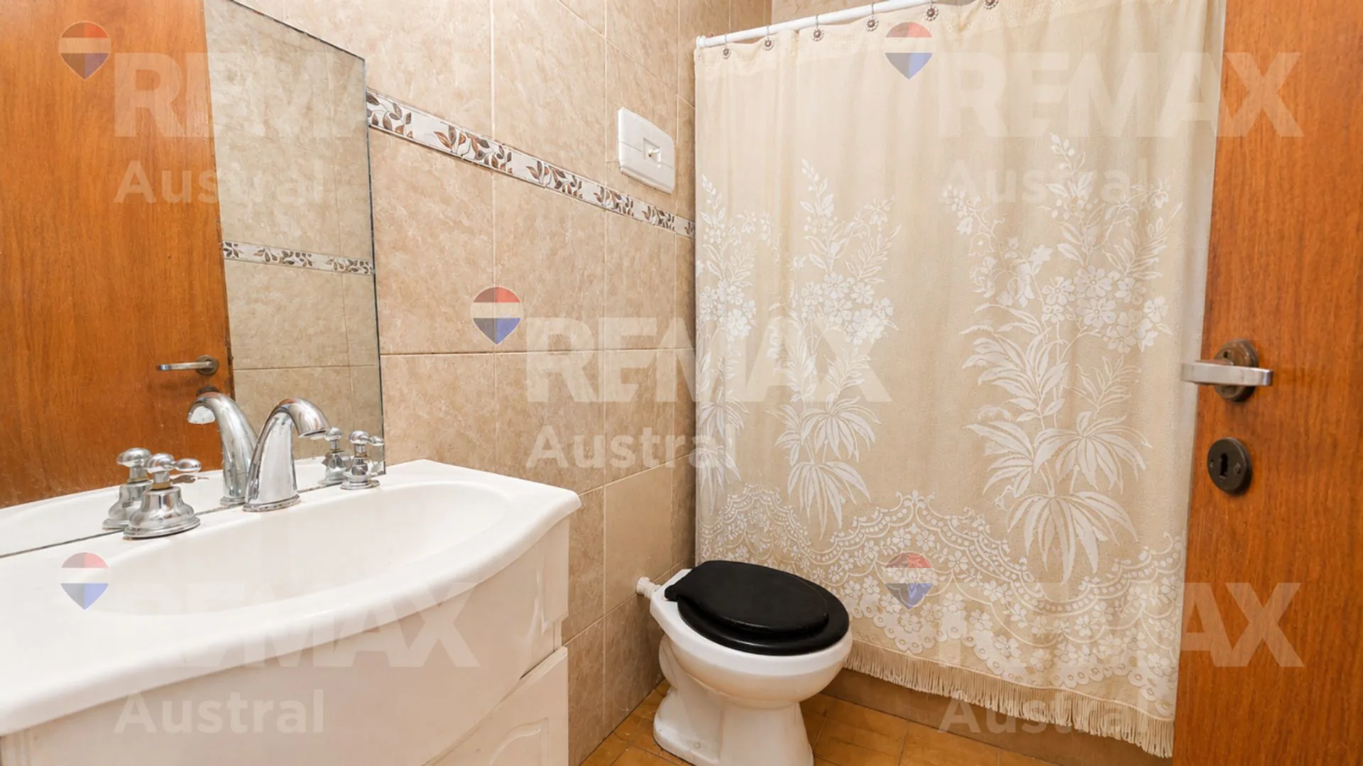 CASA DE 3 DORMITORIOS EN VENTA EN RADA TILLY foto 3