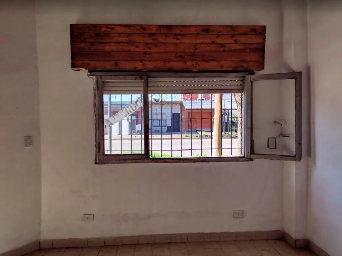 LOCAL  COMERCIAL  ALQUILER  EN JOSE C PAZ foto 5