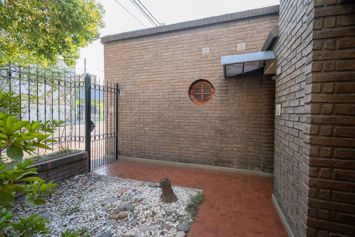 VENTA CASA DE 3 DORM, PATIO Y COCH EN GUADALUPE foto 4