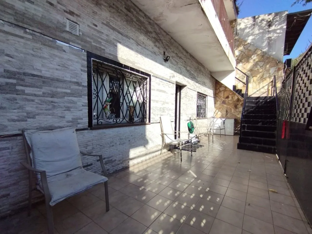 CASA 6 AMBIENTES VENTA VILLA LUGANO foto 2