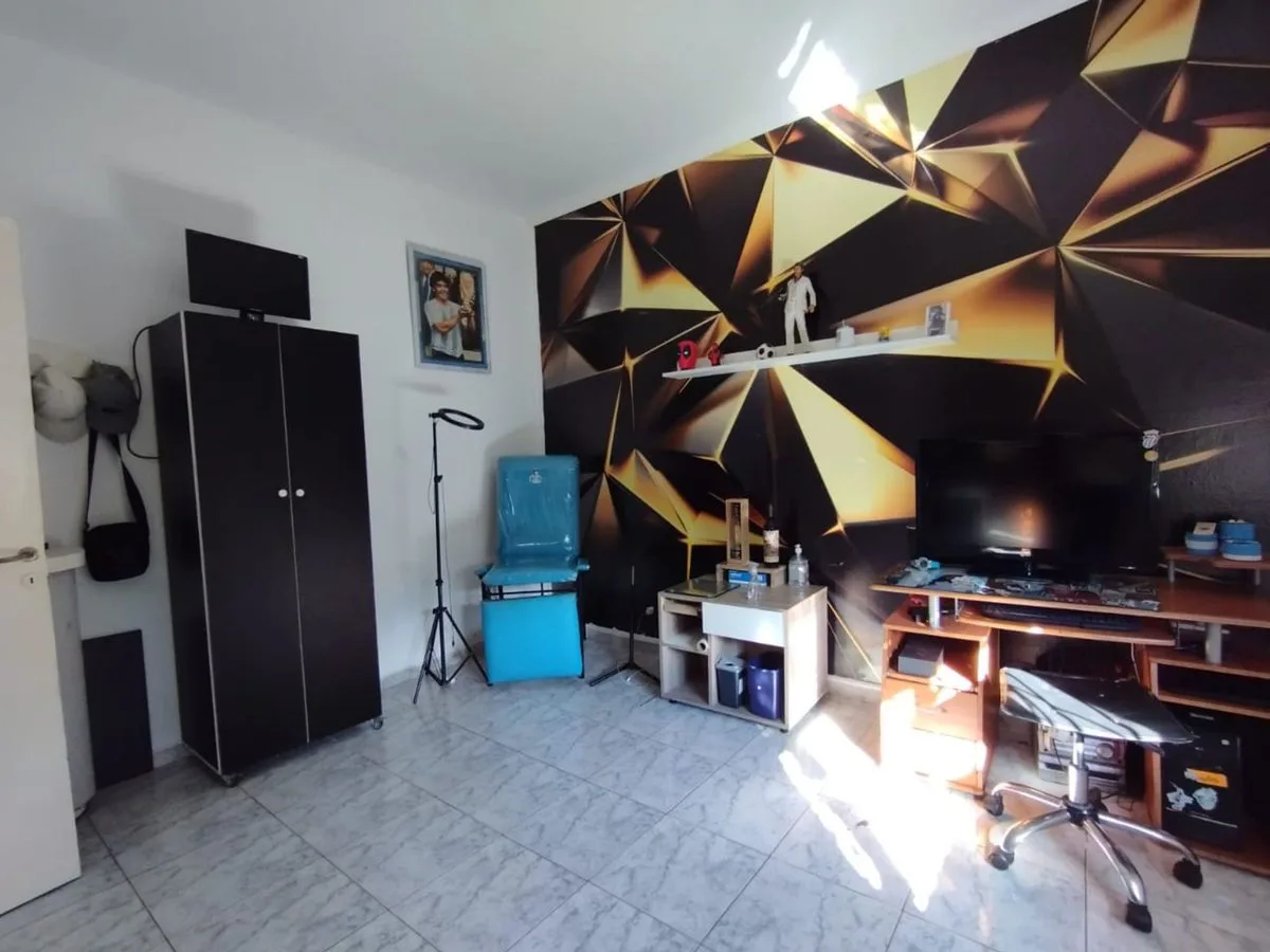 CASA 6 AMBIENTES VENTA VILLA LUGANO foto 3