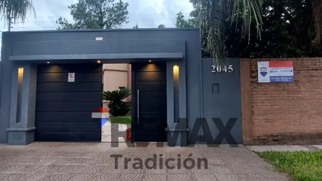 Venta Casa Premium 4 Dormitorios. Resistencia
