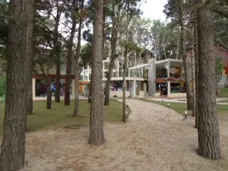 Venta en block de Locales Comercial en Mar de las Pampas, Villa Gesell, Buenos Aires foto 5