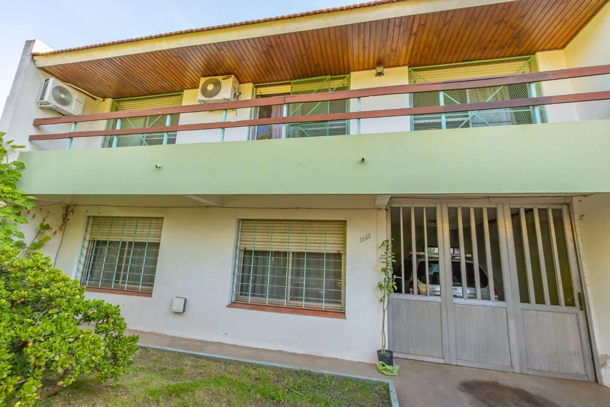 CASA EN VENTA EN BURZACO foto 4