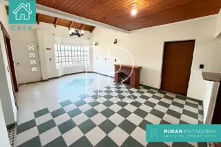 #AlquilerRUKAN | Casa 3 Habitaciones | Av. TIERRA DEL FUEGO | Caleta Olivia.- foto 3