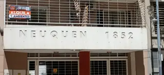 Monoambiente al frente con balcón, Neuquen 1852 a 50 mts de Plaza Irlanda foto 1
