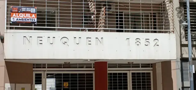 Monoambiente al frente con balcón, Neuquen 1852 a 50 mts de Plaza Irlanda