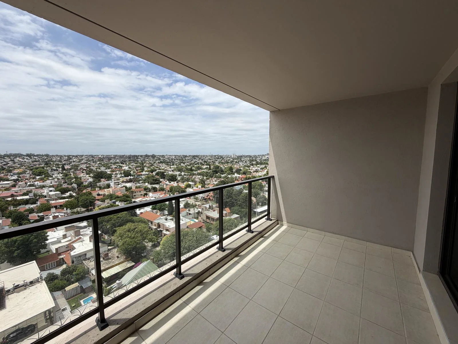 OPERA PARK Hermoso pent house de 2 dormitorios con cochera foto 4