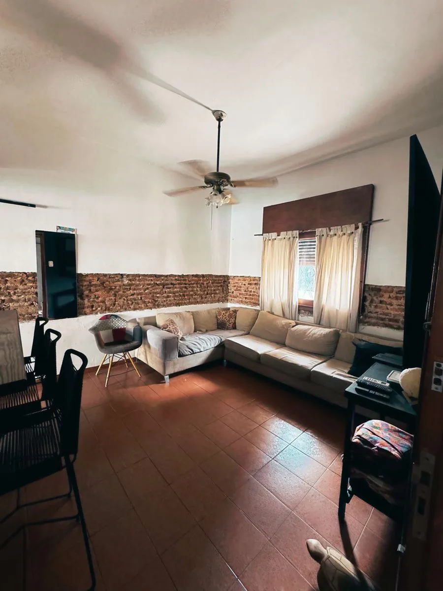 VENTA CASA 3 AMBIENTES LOMAS MIRAROR foto 3
