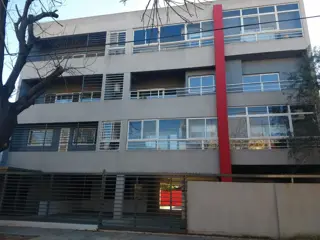 VaqueraPropiedades vende departamento de tres ambientes y dos cocheras en Beccar. foto 1