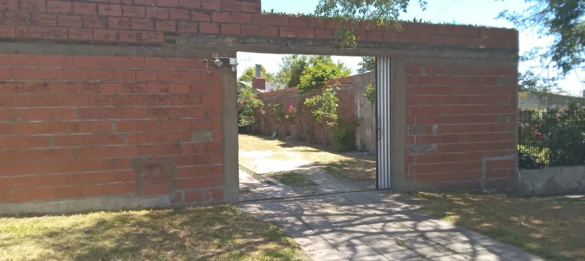 VENTA LOTE CERRADO POSIBLE INVERSIÓN EL MARTILLO foto 4