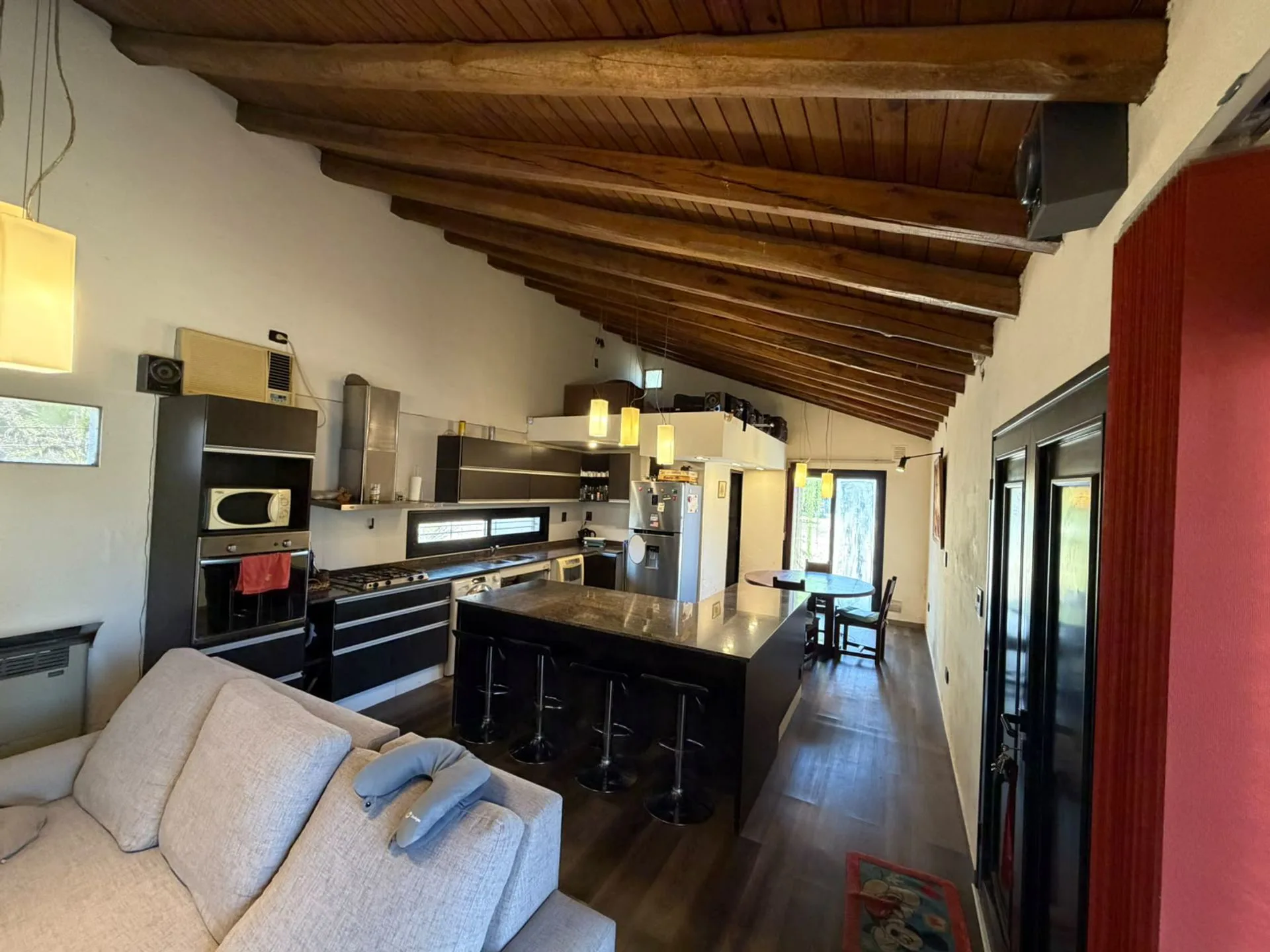 CASA PREMIUM CON PISCINA Y QUINCHO PARA 100 PERS. foto 4